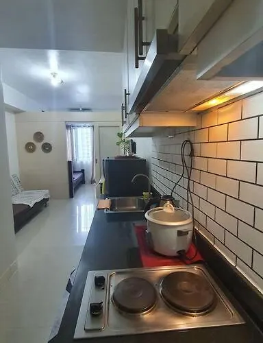 Ezplace Sea Residences Towere Apartment Manila