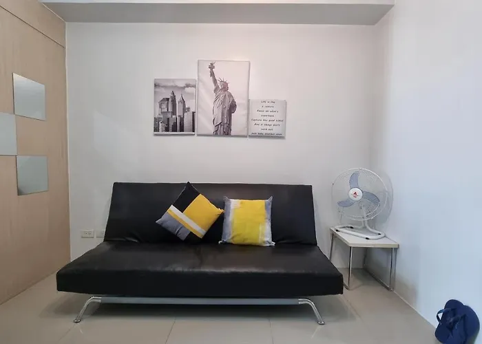 Ezplace Sea Residences Towere * Manila